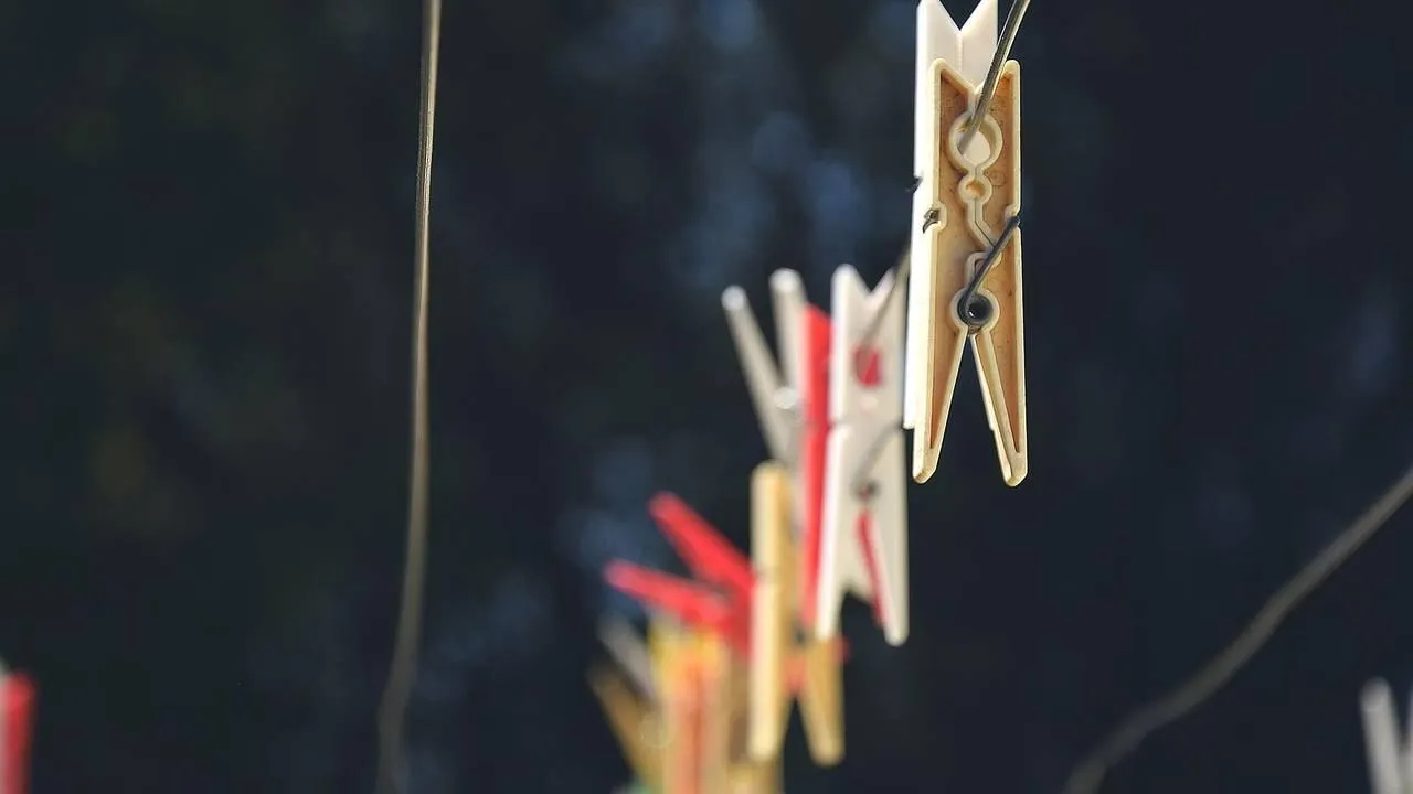 Dlaczego warto przechowywać zepsute spinacze: 5 nieoczekiwanych sposobów ich wykorzystania