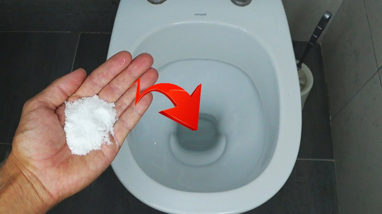 Wypłukiwanie soli do toalety: dlaczego jest to zalecane i jak często należy to robić.