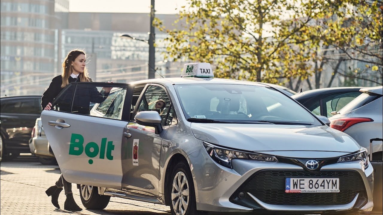 Zamknięcie serwisów zamawiania taksówek | Zgodnie z decyzją rządu bezpłatny przejazd zostanie zapewniony wszystkim, którzy zarejestrują się w tym programie.