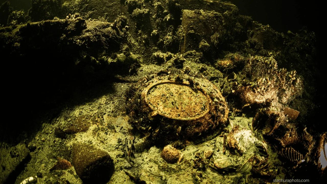 Na dnie morza odkryto średniowieczny statek, a jego zawartość zaskoczyła archeologów.