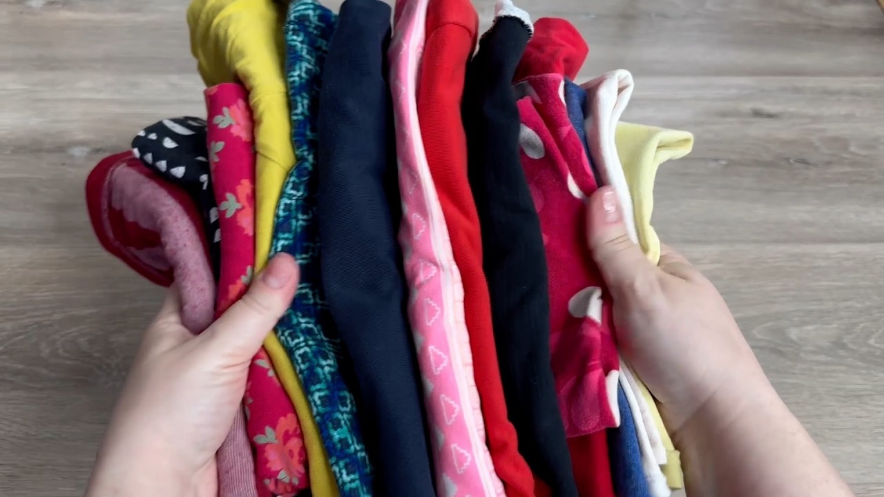 Nie wyrzucaj starych koszulek, masz skarb: jak można je przerobić w domu?