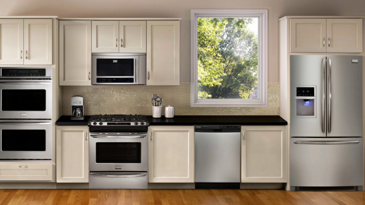 Pożegnaj się z urządzeniami AGD na blacie: 3 najmodniejsze meble do optymalizacji przestrzeni kuchennej.